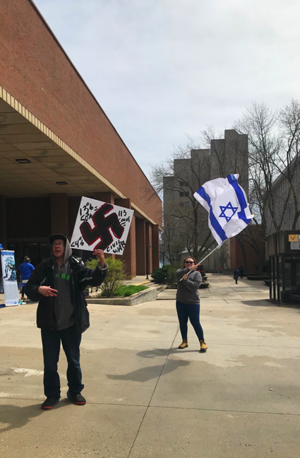 Student Supporting Israel UW Milwaukee